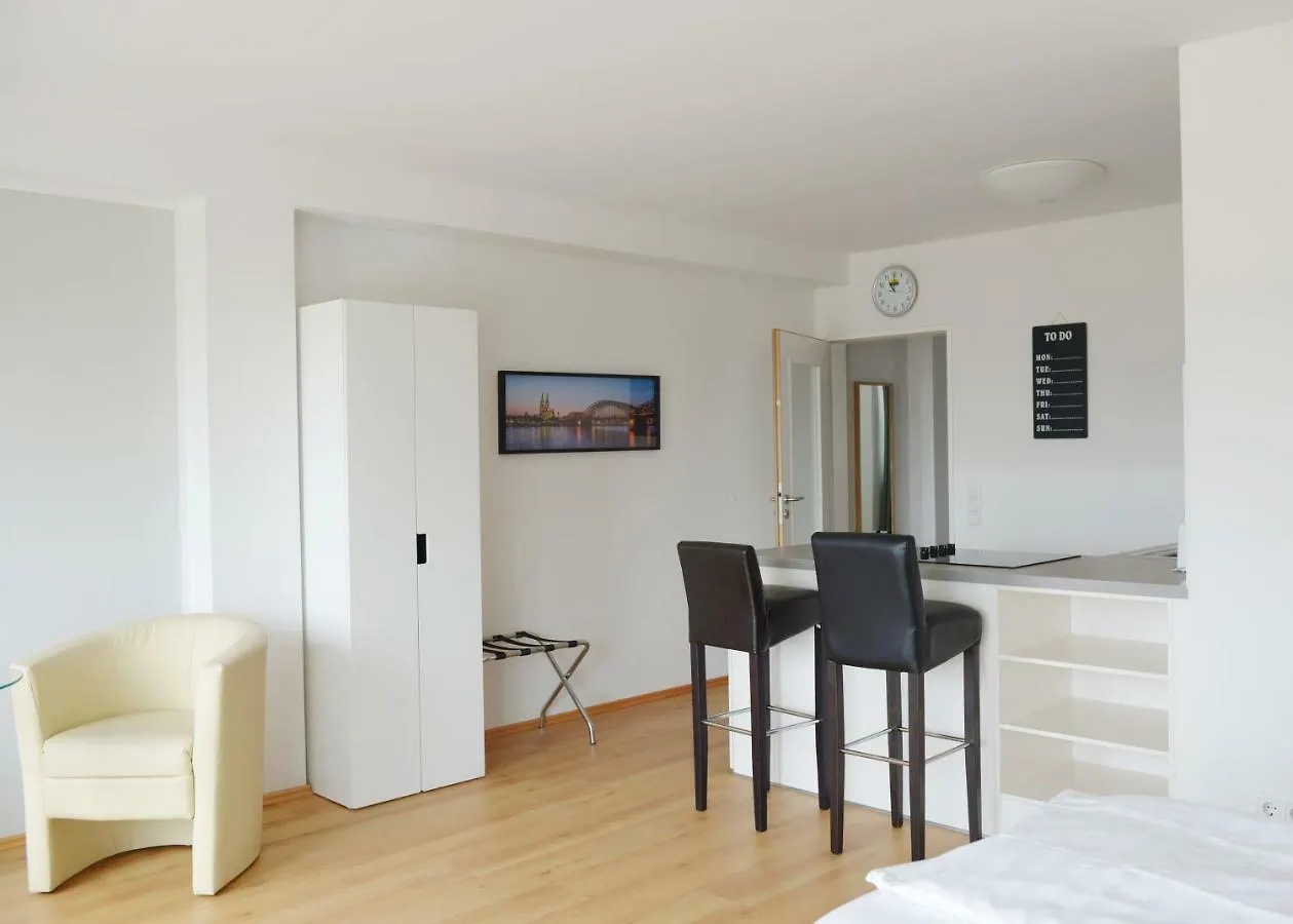 Apartment An Der Messe Köln